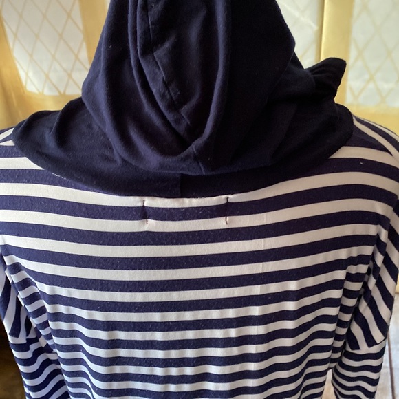 Cute top. Blue and white strips . 3/4 sleeves. Hooded.. very comfortable . - Picture 6 of 11